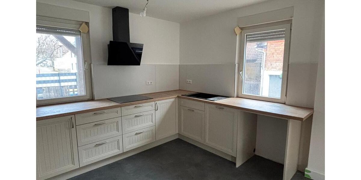 Einfamilienhaus Schwaigern - 4 Zimmer, 120 m&sup2;, 1.700&euro; | Angebot:24977745