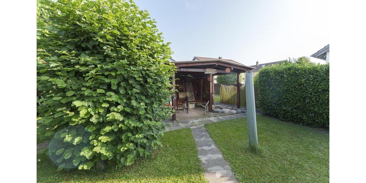 Einfamilienhaus Bad Friedrichshall - 6 Zimmer, 240 m&sup2;, 2.650&euro; | Angebot:25832076