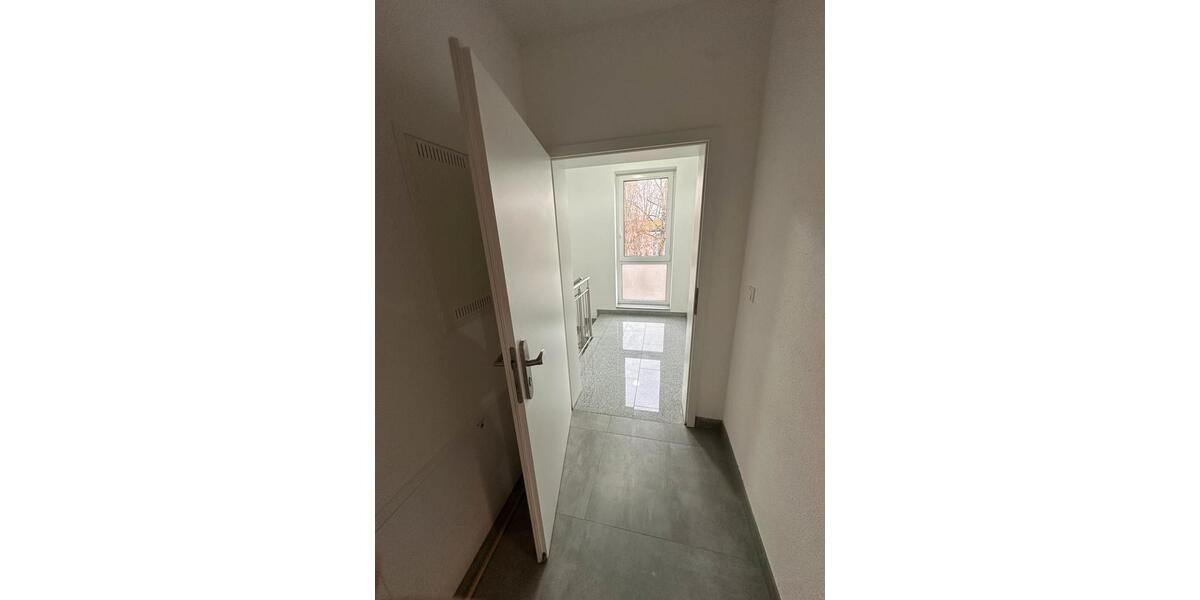 Dachgeschoßwohnung Heilbronn Frankenbach - 3 Zimmer, 70 m&sup2;, 1.050&euro; | Angebot:25047387