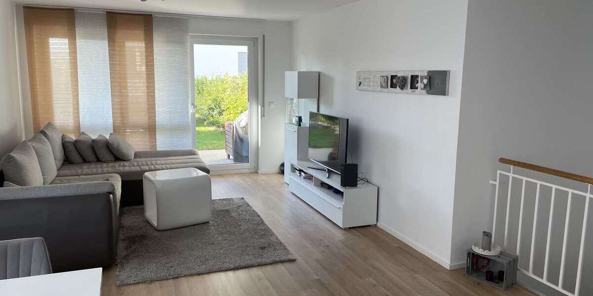 Etagenwohnung Tamm - 3.5 Zimmer, 115 m&sup2;, 1.510&euro; | Angebot:25279805