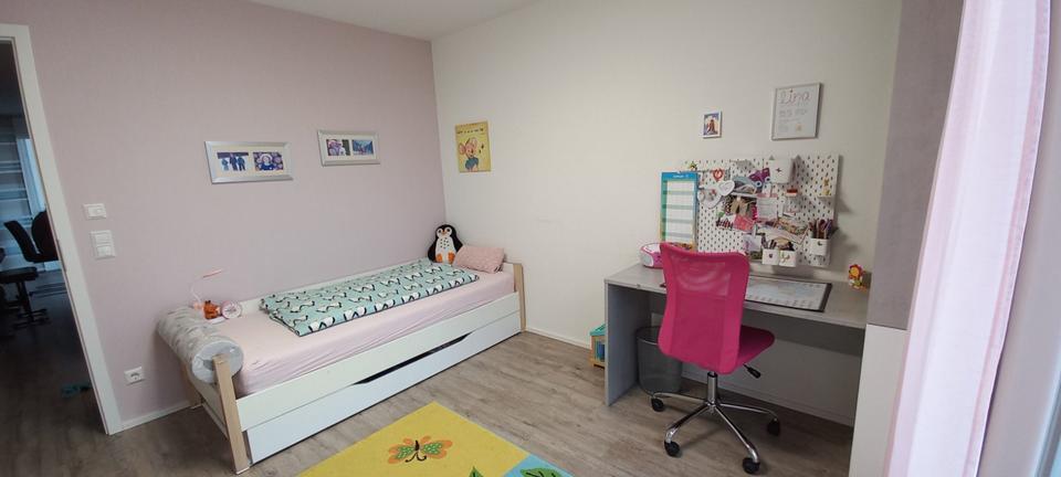 Wunderschöne Neuwertige 4½-Zimmer-Wohnung zum Wohlfühlen zimmer