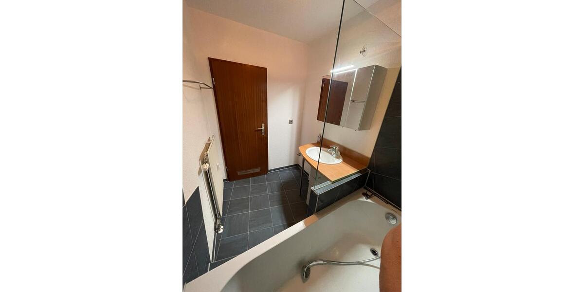 Etagenwohnung Tamm - 3 Zimmer, 80 m&sup2;, 1.445&euro; | Angebot:26331945