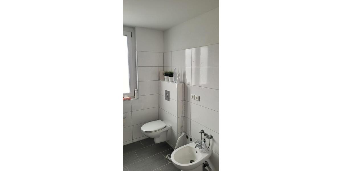 Maisonettenwohnung Sachsenheim - 4 Zimmer, 142 m&sup2;, 1.300&euro; | Angebot:26124261