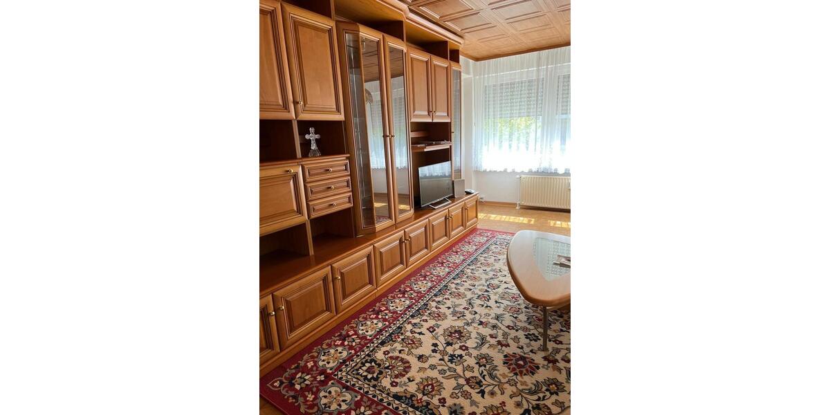 3-Zimmer-Wohnung in MarkgröningenLB mit EBK und STKeller 3 zimmer