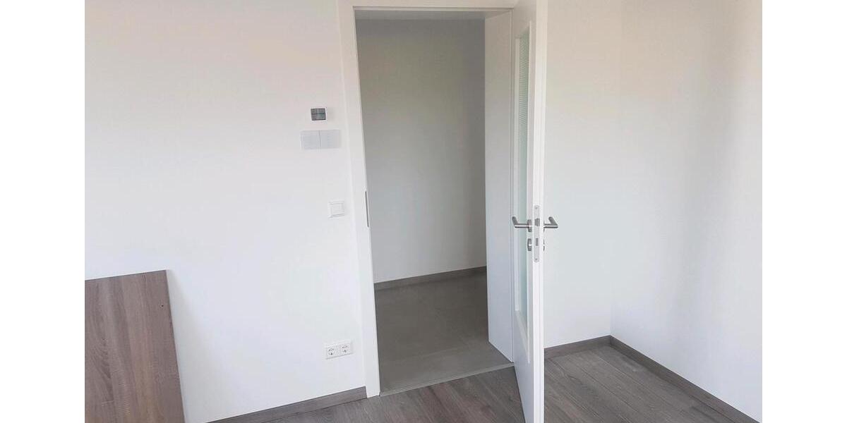 Etagenwohnung Massenbachhausen - 4 Zimmer, 85 m&sup2;, 930&euro; | Angebot:26619565