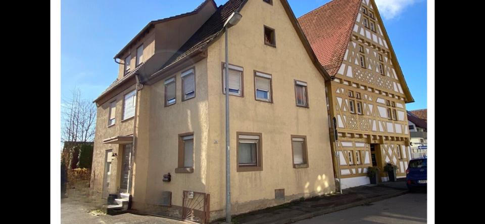 Dachgeschoßwohnung Ludwigsburg Eglosheim - 1 Zimmer, 30 m&sup2;, 650&euro; | Angebot:26679253