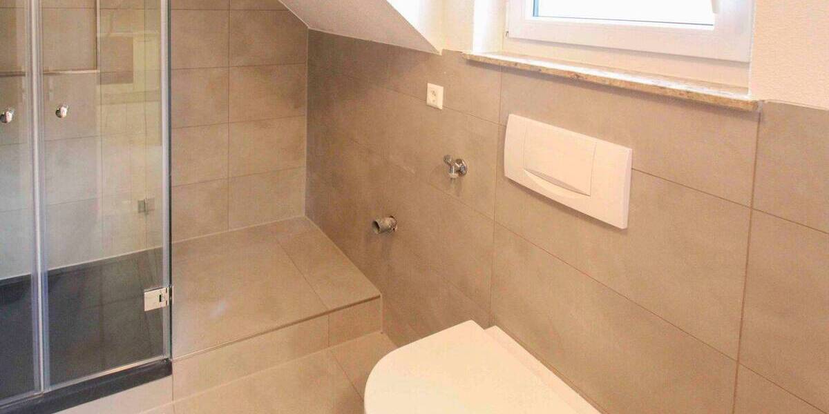 Einfamilienhaus Bietigheim-Bissingen Bissingen - 7 Zimmer, 260 m&sup2;, 749.000&euro; | Angebot:26157550