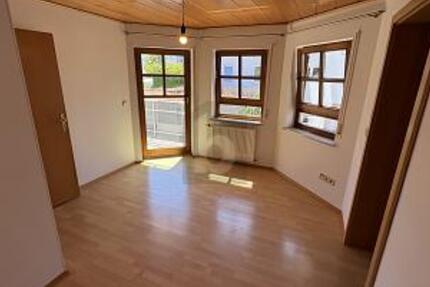 BEZUGSFREI IN RUHIGER LAGE MIT 2 BALKONEN - Wohnung Bad Friedrichshall | Angebot:27236406