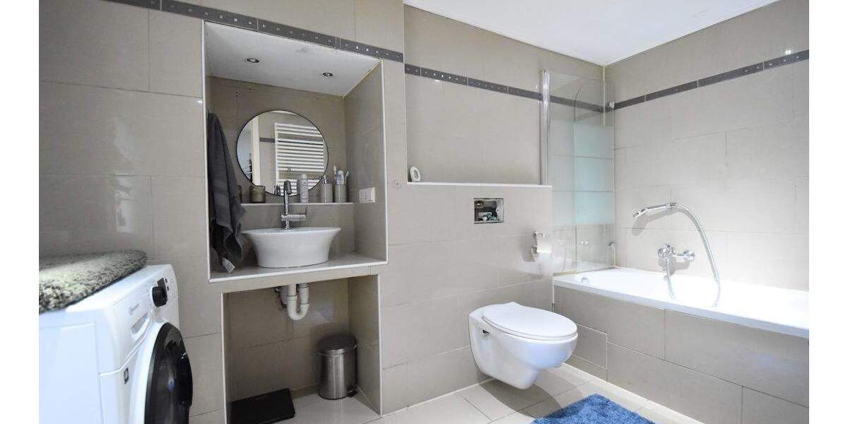 Einfamilienhaus Sinsheim - 9 Zimmer, 202 m&sup2;, 499.000&euro; | Angebot:25213142