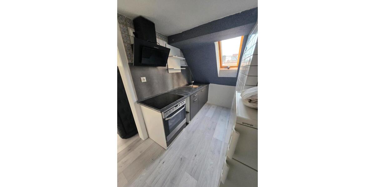 Dachgeschoßwohnung Backnang - 3 Zimmer, 65 m&sup2;, 1.000&euro; | Angebot:26644326