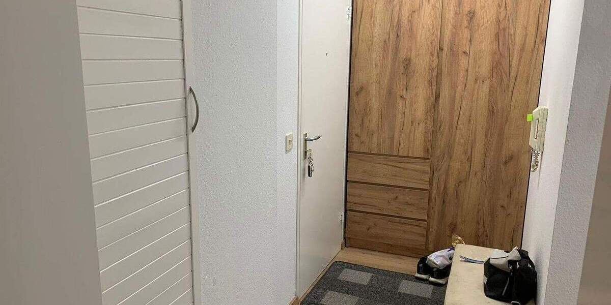 Attraktive 2-Zimmer-Wohnung mit Balkon, EBK, Stellplatz, Keller in Heilbronn-Horkheim 2 zimmer