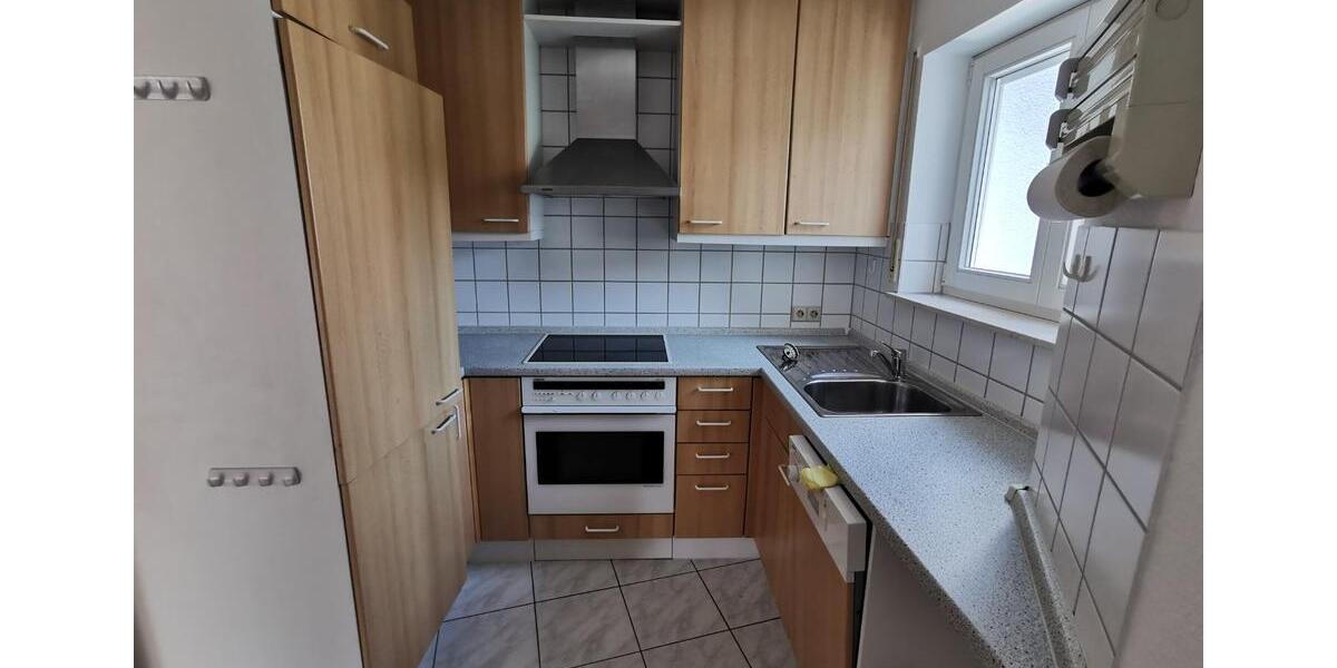 Helle 3,5 Zimmer Whg mit Süd-Balkon und Stellplatz in Besigheim 3.5 zimmer