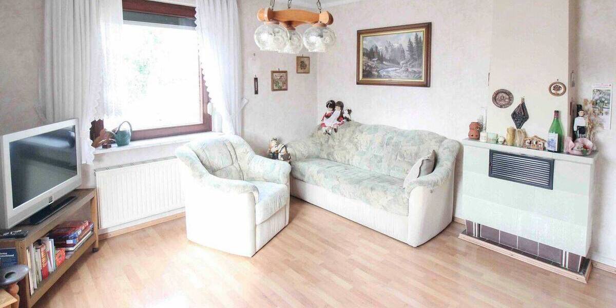 Einfamilienhaus Güglingen - 6 Zimmer, 149 m&sup2;, 299.000&euro; | Angebot:26703674