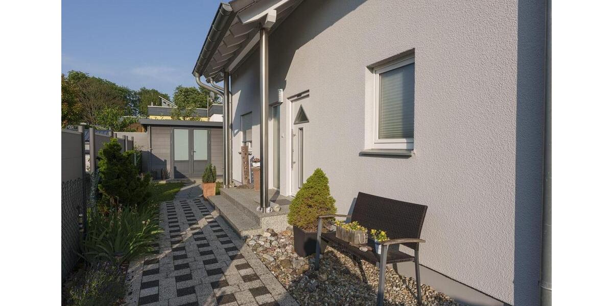 Einfamilienhaus Bad Friedrichshall - 6 Zimmer, 240 m&sup2;, 2.650&euro; | Angebot:25832076