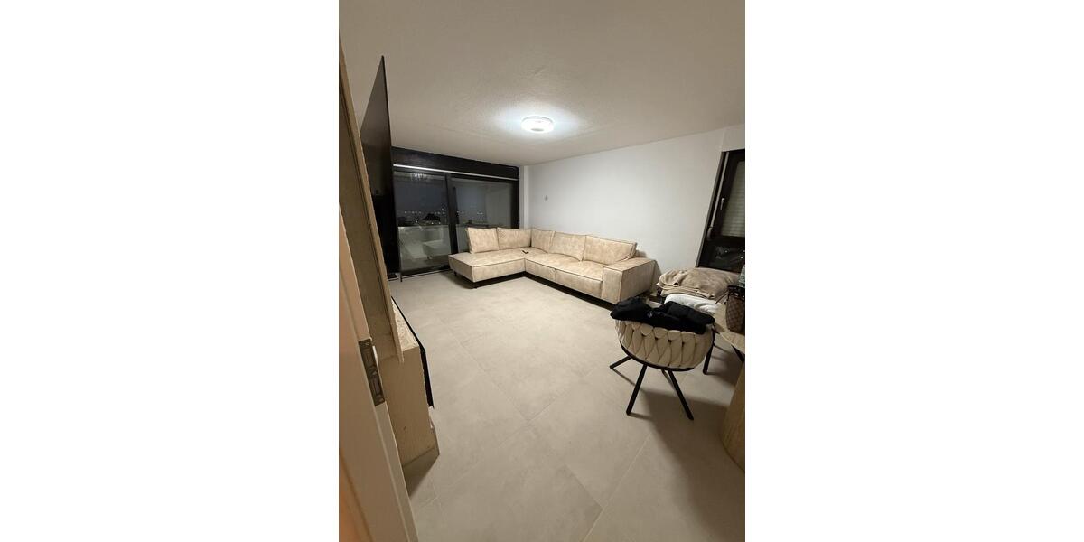 Etagenwohnung Tamm - 3.5 Zimmer, 88 m&sup2;, 1.600&euro; | Angebot:24270380