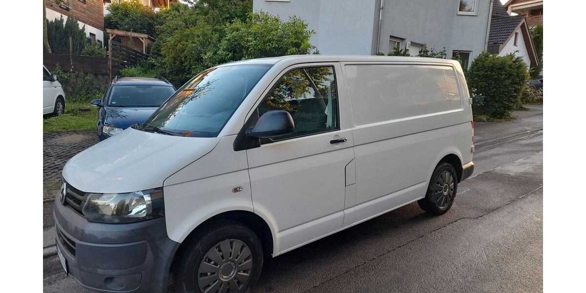 VW T5 andere 242.000 km 7.490 &euro; Leingarten 74211