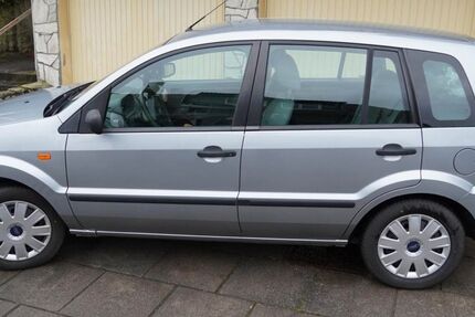 Ford Fusion 152.000 km 2.300 &euro; Waibstadt 74915