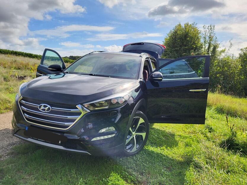 Hyundai TUCSON 134.500 km 16.900 € Flein 74223