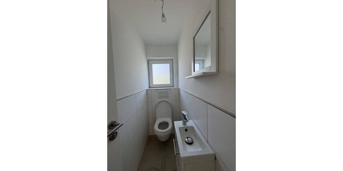 Etagenwohnung Backnang - 3 Zimmer, 94 m&sup2;, 1.300&euro; | Angebot:26877417