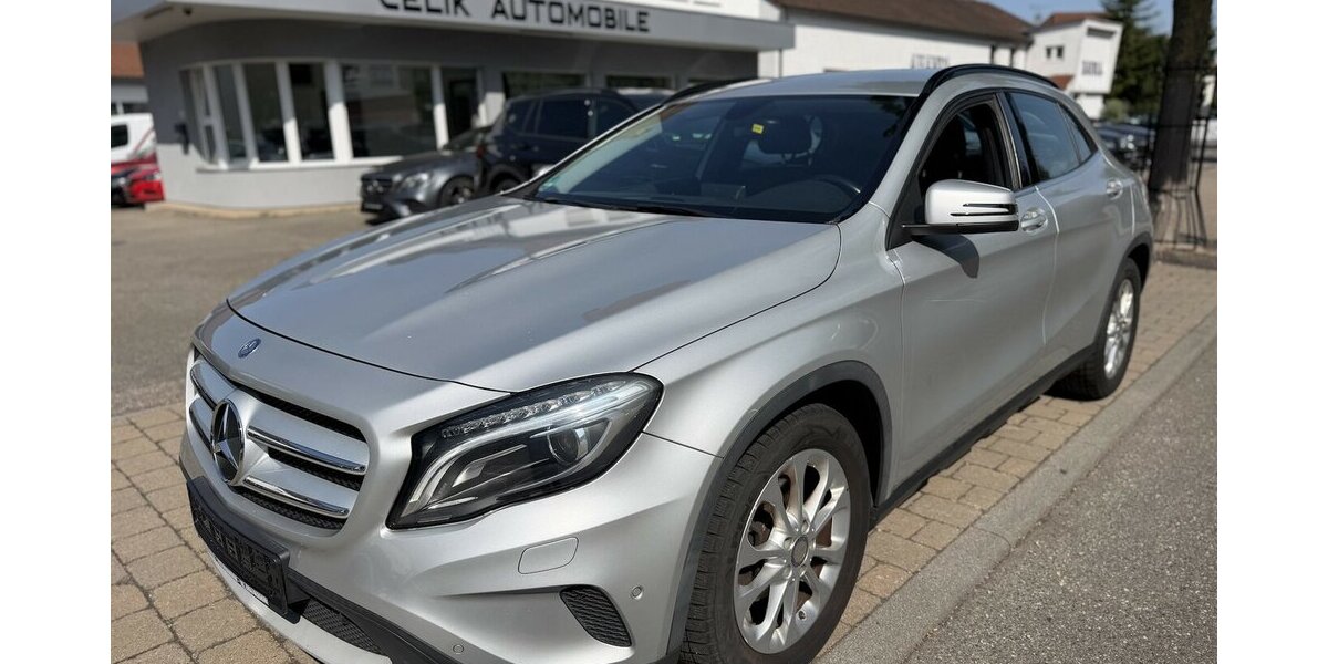 Mercedes-Benz GLA 200 Bi-Xenon SHZ PDC 150.000 km 10.990 &euro; Neckarsulm 74172