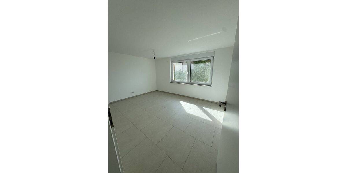 Etagenwohnung Backnang - 3 Zimmer, 94 m&sup2;, 1.300&euro; | Angebot:26877417
