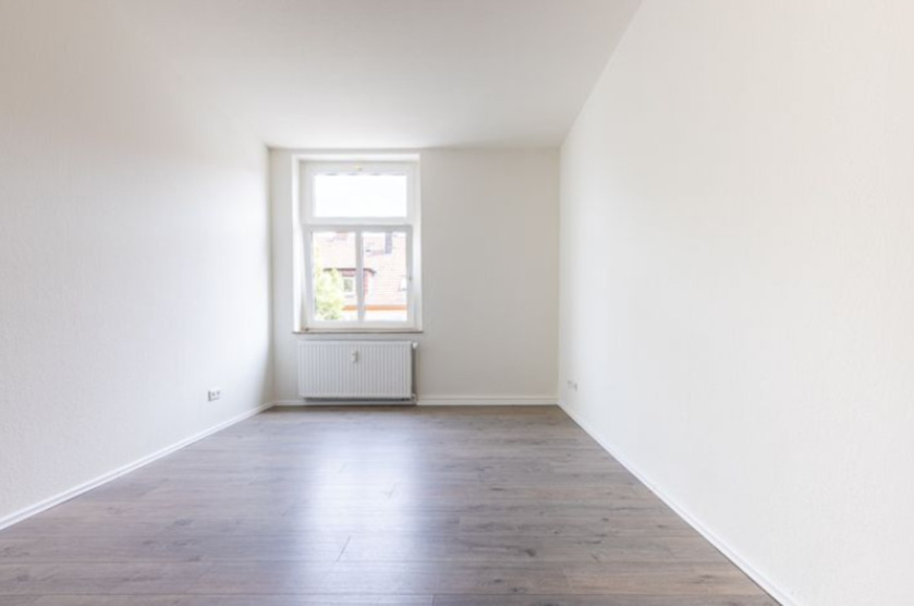 Erstbezug Kernsanierte 2-Zimmer-Wohnung mit Balkon & EBK in Heilb