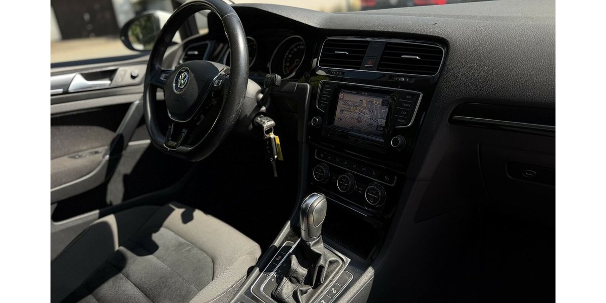 VW Golf VII 1.4 TSI DSG Lim. Highline Navi 117.000 km 10.990 &euro; Neckarsulm 74172
