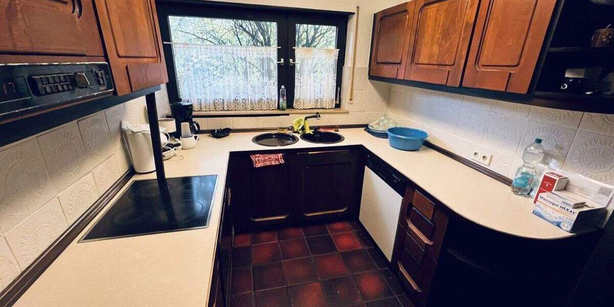 Feines Einfamilienhaus mit großer Einliegerwohnung 1 zimmer