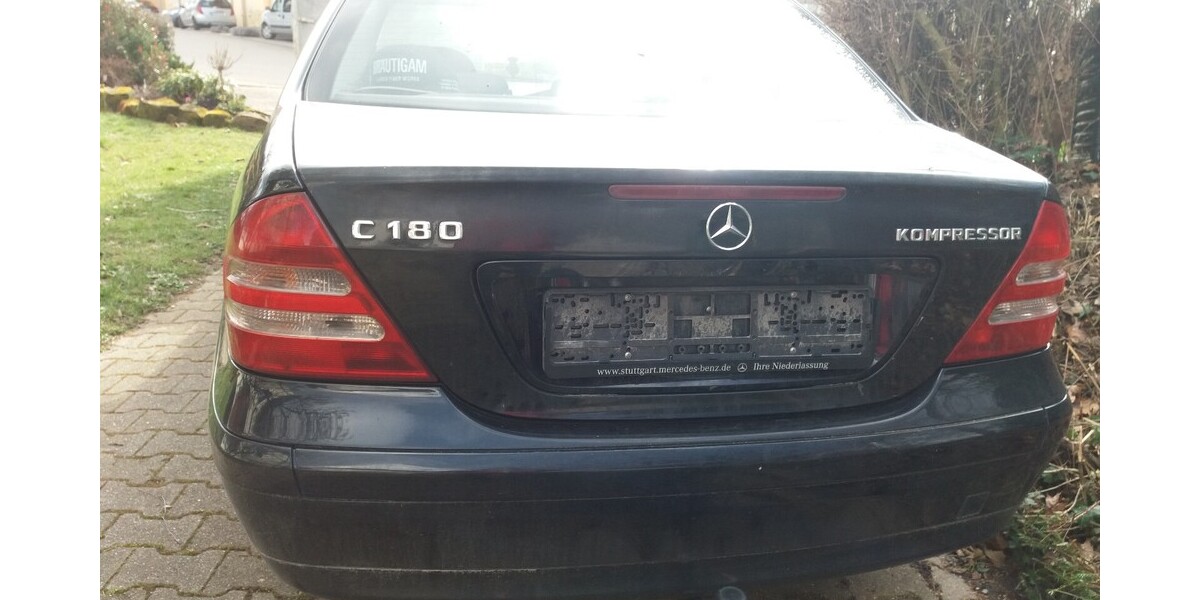 Mercedes-Benz C 180 200.000 km 1.999 € Besigheim 74354