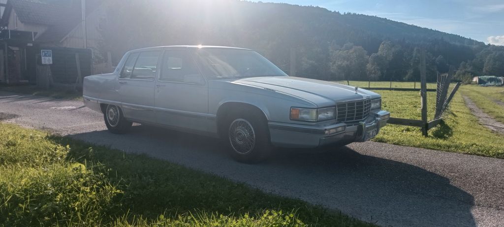 Cadillac Fleetwood 159.000 km 7.500 € Sulzbach an der Murr 71560