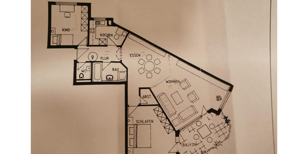 Helle 3,5 Zimmer Whg mit Süd-Balkon und Stellplatz in Besigheim 3.5 zimmer
