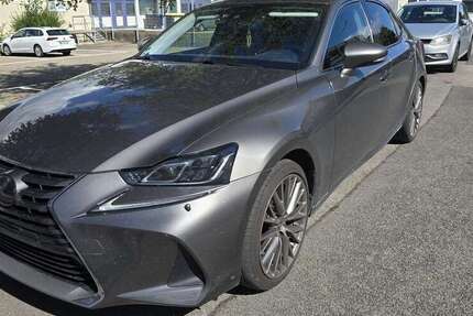Lexus IS 300 85.000 km 26.500 € Bad Friedrichshall 74177