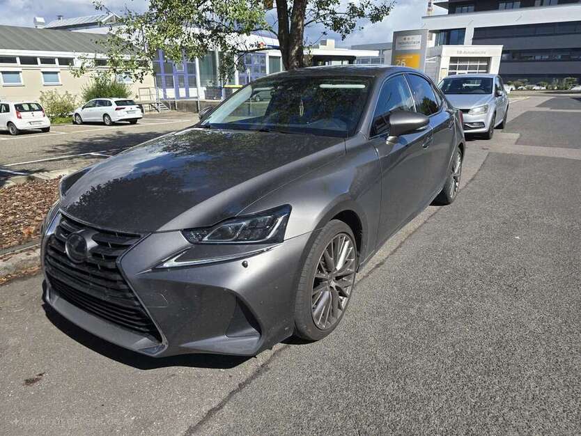 Lexus IS 300 85.000 km 26.500 € Bad Friedrichshall 74177
