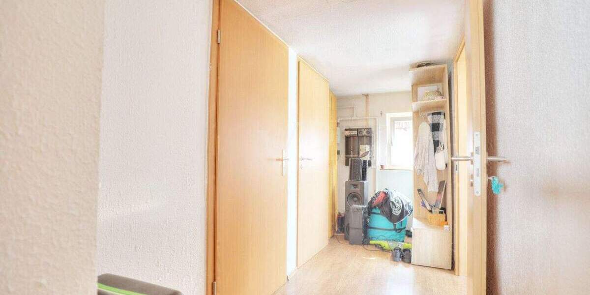 Mehrfamilienhaus, Wohnhaus Heilbronn / Böckingen Böckingen - 9 Zimmer, 160 m&sup2;, 385.000&euro; | Angebot:25067247