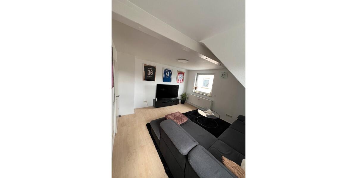 Etagenwohnung Ludwigsburg Oßweil - 3 Zimmer, 70 m&sup2;, 820&euro; | Angebot:25592536