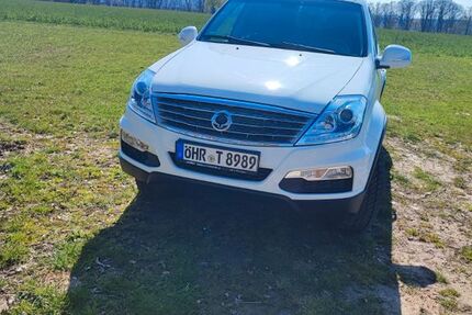 SsangYong REXTON 93.500 km 15.680 &euro; PFEDELBACH 74629