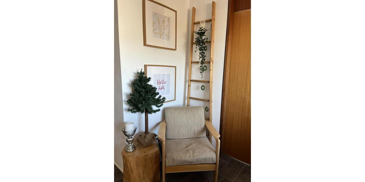 Etagenwohnung Ludwigsburg Oßweil - 3.5 Zimmer, 88 m&sup2;, 990&euro; | Angebot:25418889