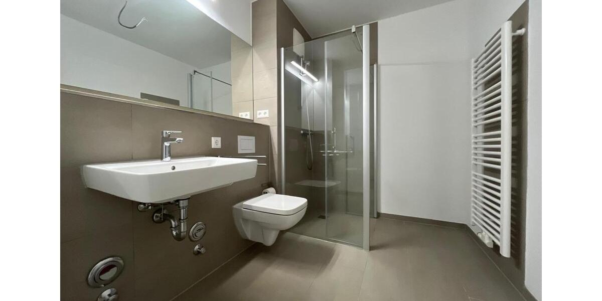 Etagenwohnung Bad Friedrichshall - 2 Zimmer, 66 m&sup2;, 880&euro; | Angebot:26068582