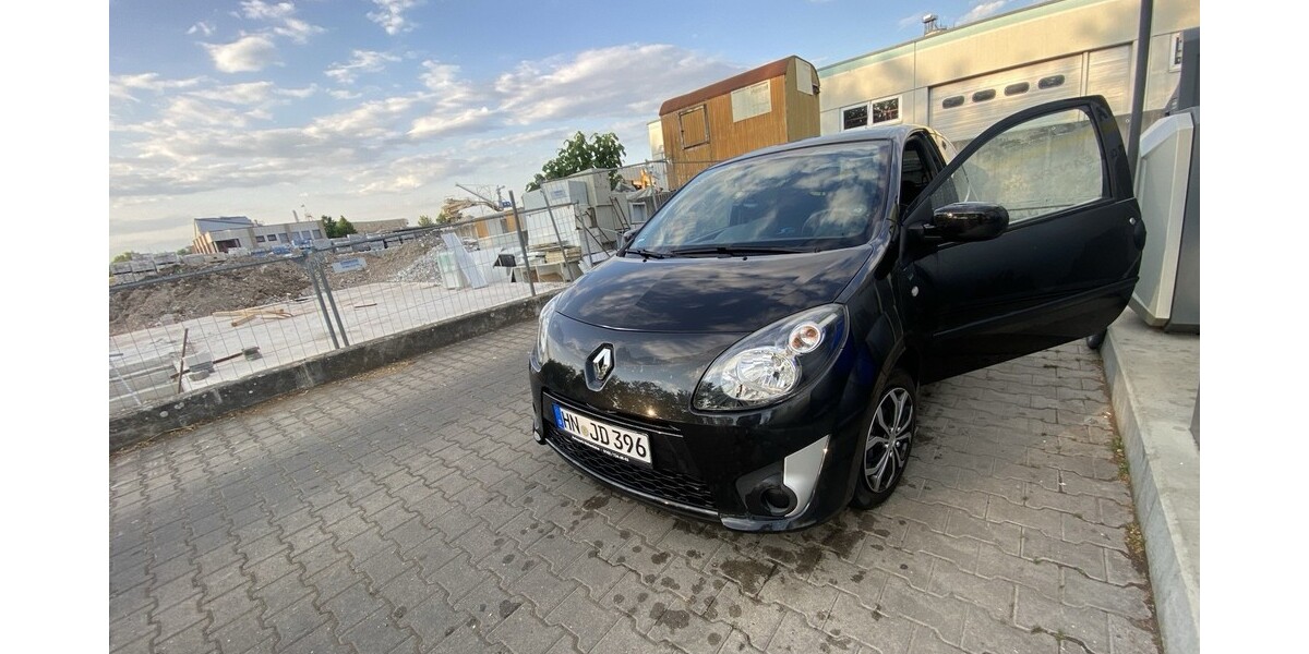 Renault Twingo 143.000 km 2.300 &euro; Heilbronn 74072