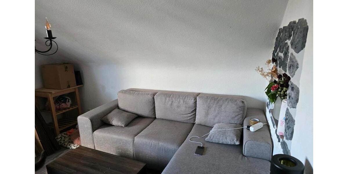 Dachgeschoßwohnung Ludwigsburg Hoheneck - 2 Zimmer, 33 m&sup2;, 135.000&euro; | Angebot:25047729