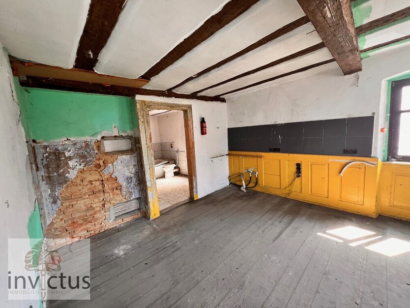 Eine spannende Gelegenheit für Handwerker, Investoren oder kreative Köpfe, Ihr eigenes Projekt! 5 zimmer