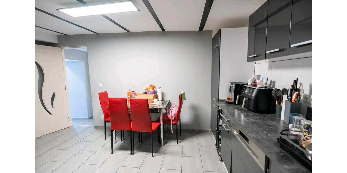 Mehrfamilienhaus, Wohnhaus Gundelsheim - 9 Zimmer, 300 m&sup2;, 350.000&euro; | Angebot:26488993