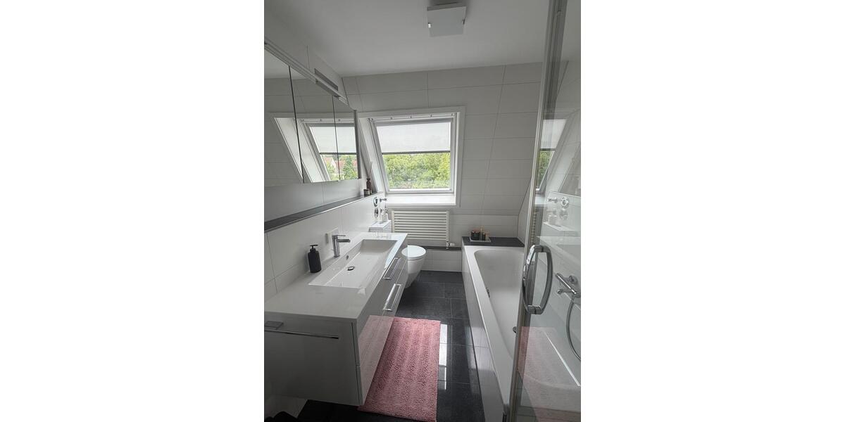 Dachgeschoßwohnung Heilbronn Kernstadt - 2.5 Zimmer, 82 m&sup2;, 1.060&euro; | Angebot:26663418