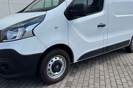 Renault Trafic 198.000 km 7.990 &euro; sinsheim 74889