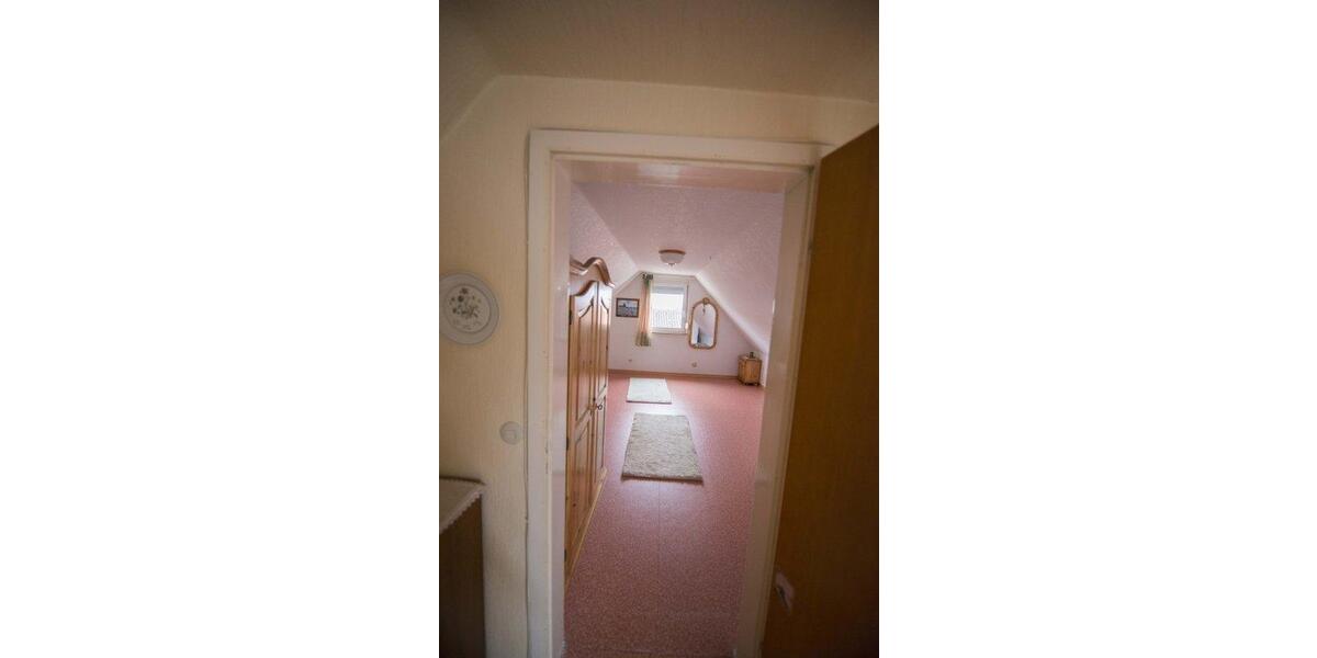 Einfamilienhaus Gundelsheim - 6 Zimmer, 130 m&sup2;, 320.000&euro; | Angebot:26763005