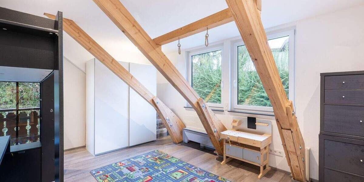 Einfamilienhaus Asperg - 7 Zimmer, 164 m&sup2;, 599.000&euro; | Angebot:25566860