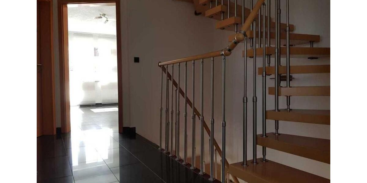 Doppelhaushälfte Bad Rappenau - 8 Zimmer, 213 m&sup2;, 530.000&euro; | Angebot:26830263