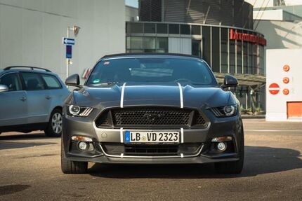 Ford Mustang 98.000 km 28.200 &euro; Tamm 71732