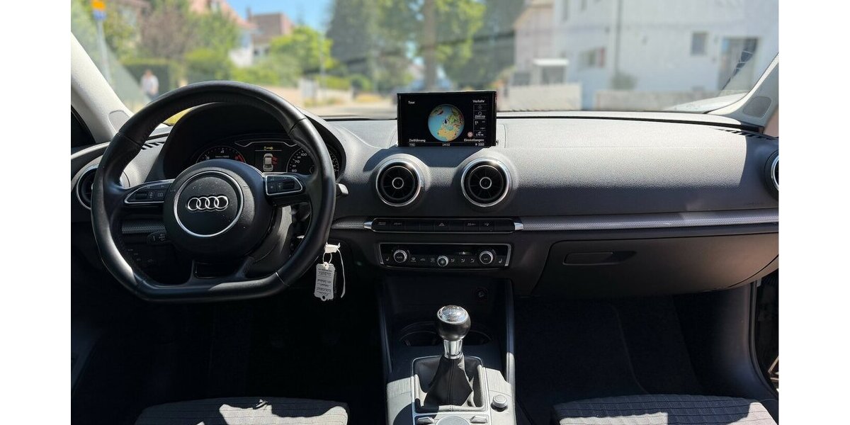 Audi A3 Limousine 2.0 TDI Navi Tempomat 162.000 km 10.990 &euro; Neckarsulm 74172