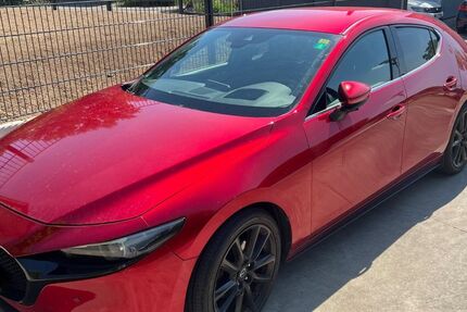 Mazda 3 98.000 km 17.800 &euro; Sinsheim 74889